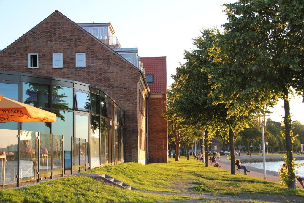 Hotel Hafenresidenz Stralsund Exterior photo